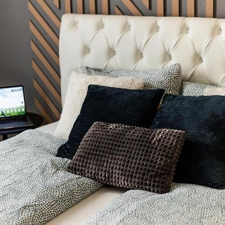 Deluxe Quentin Home Next To The Fashion Street بودابست المظهر الخارجي الصورة