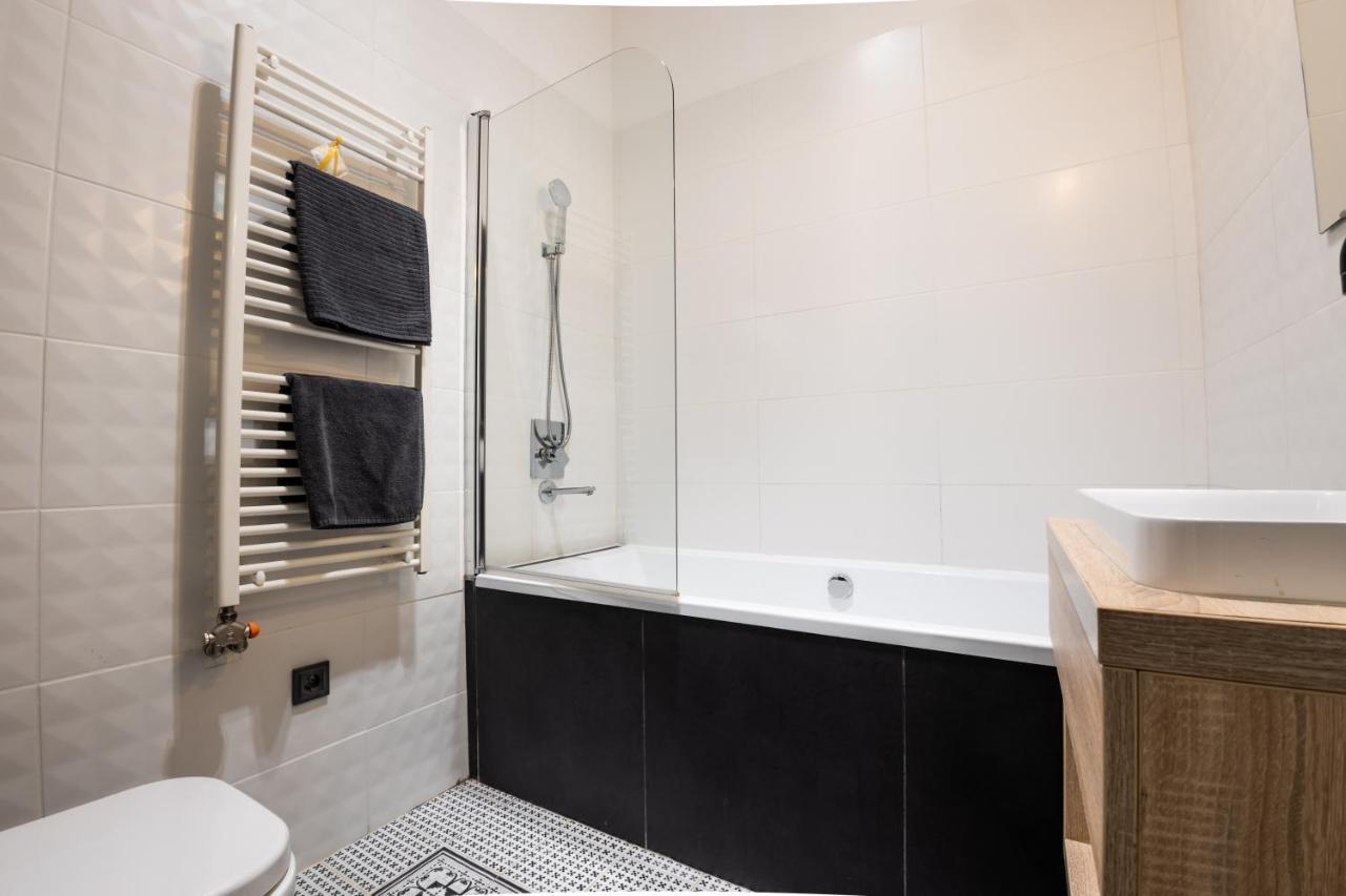 Deluxe Quentin Home Next To The Fashion Street بودابست المظهر الخارجي الصورة