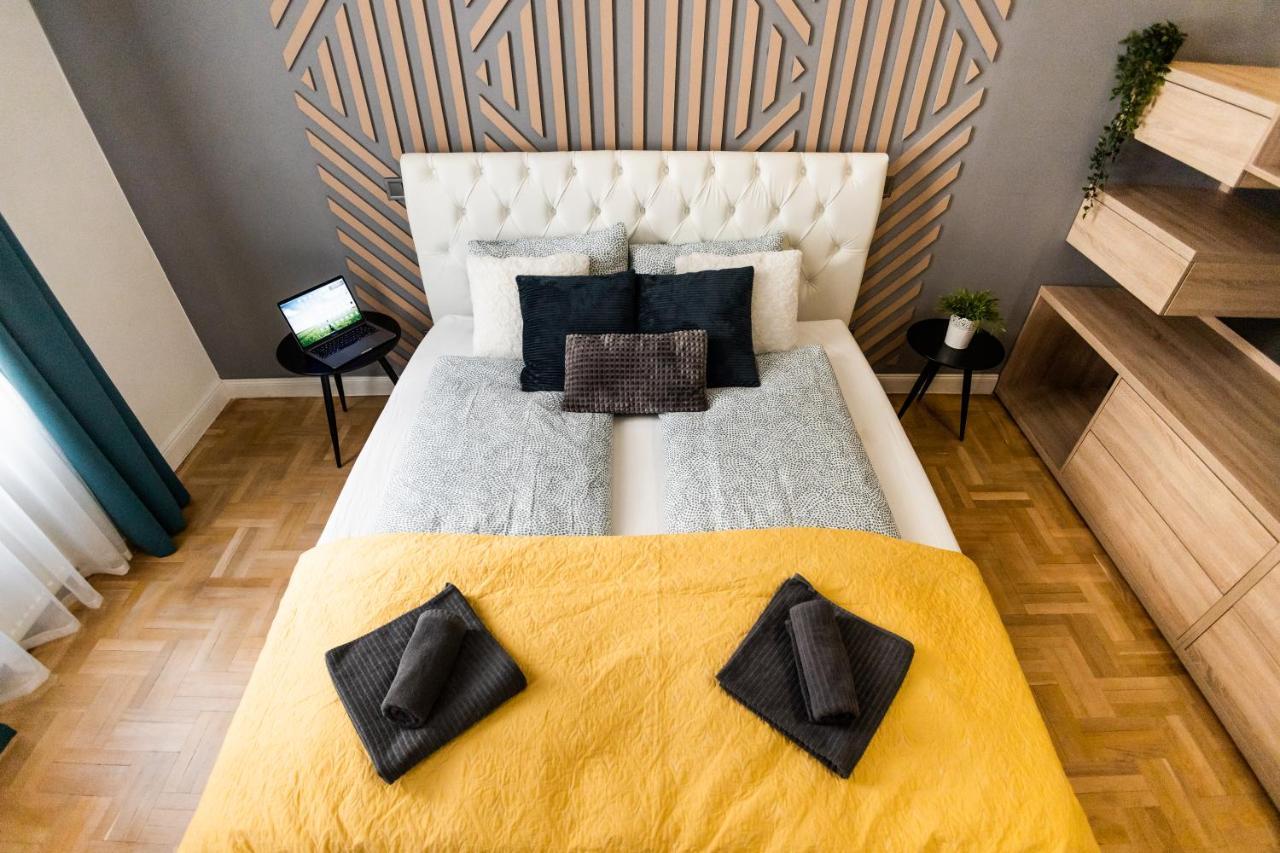 Deluxe Quentin Home Next To The Fashion Street بودابست المظهر الخارجي الصورة